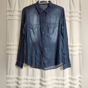 Like new, William Rast, Denim shirt. Size small